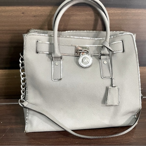 Michael kors hand bag - Picture 2 of 5